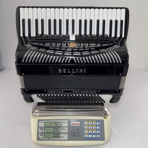Acordeon BELLINI - Polifônica - 11.1 kg - 13/6 Reg - 49 cm 