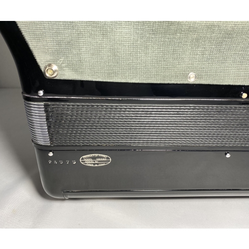 Acordeon Titano Grand - Terça Oitavada - 7/3 Reg. - 9.7 kg - 47,5 cm