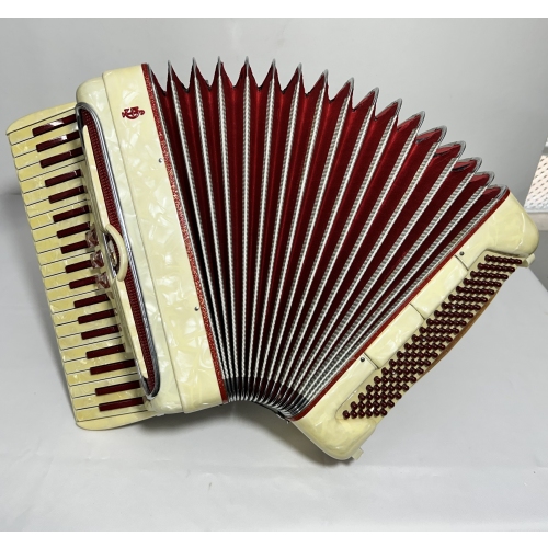 Acordeon Giulietti P 32 - Segunda - 3/2 Reg. - 7.5 kg - 40,5 cm