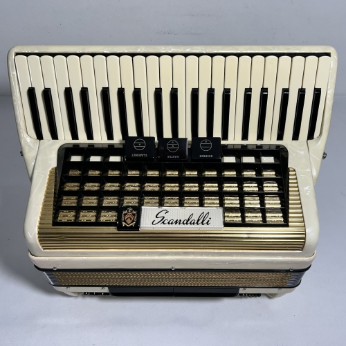 Acordeon Scandalli Favo de Mel - Segunda - 3/2 Reg - 41 cm