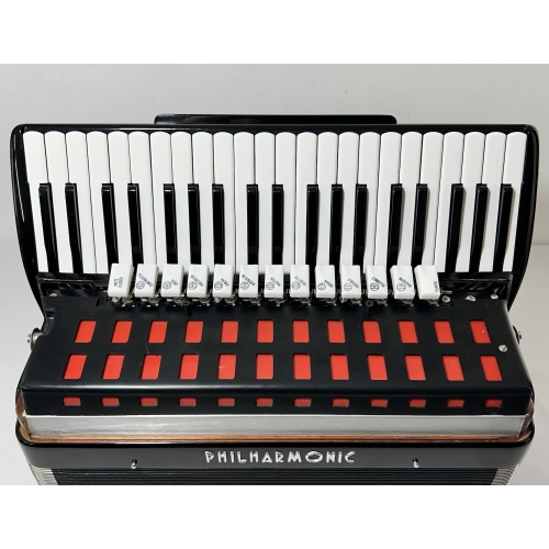 Acordeon Philharmonic - Quarta Polifônica - 13/6 Registros - 11.3 kg - 49 cm