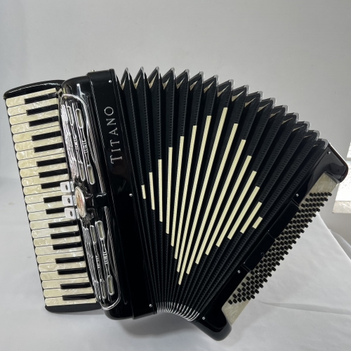 Acordeon Titano - Model Ideal - 3/2 Reg. - 8,8 kg - 47,5 cm