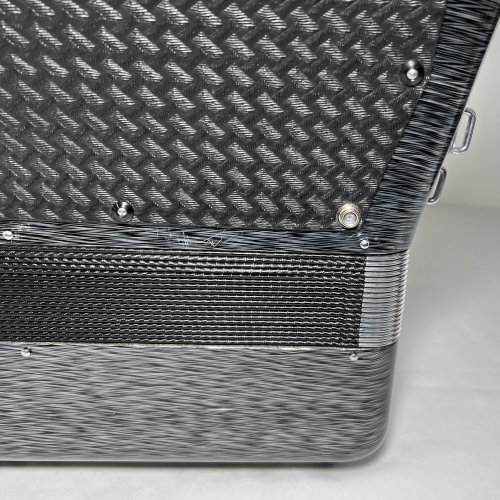 Acordeon Scandalli - Mod Silvana V - Terça Oitav. - 5/2 Reg - 9.3 kg - 43 cm